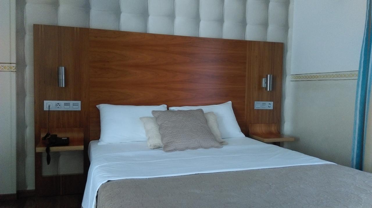 Hotel Boutique Villa Erina By Bossh Hotels - Adults Recommended Manilva Buitenkant foto